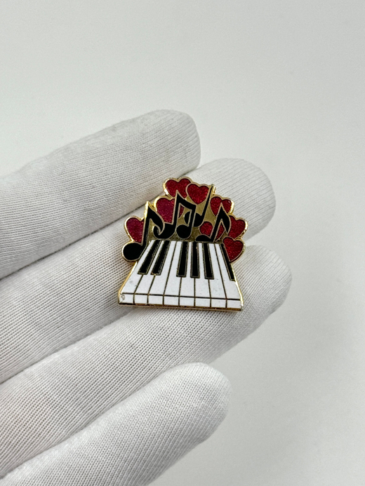 Брошь Клавиши