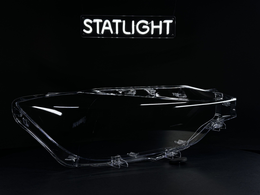 Правое стекло фары BMW F35 F30 2016-2018