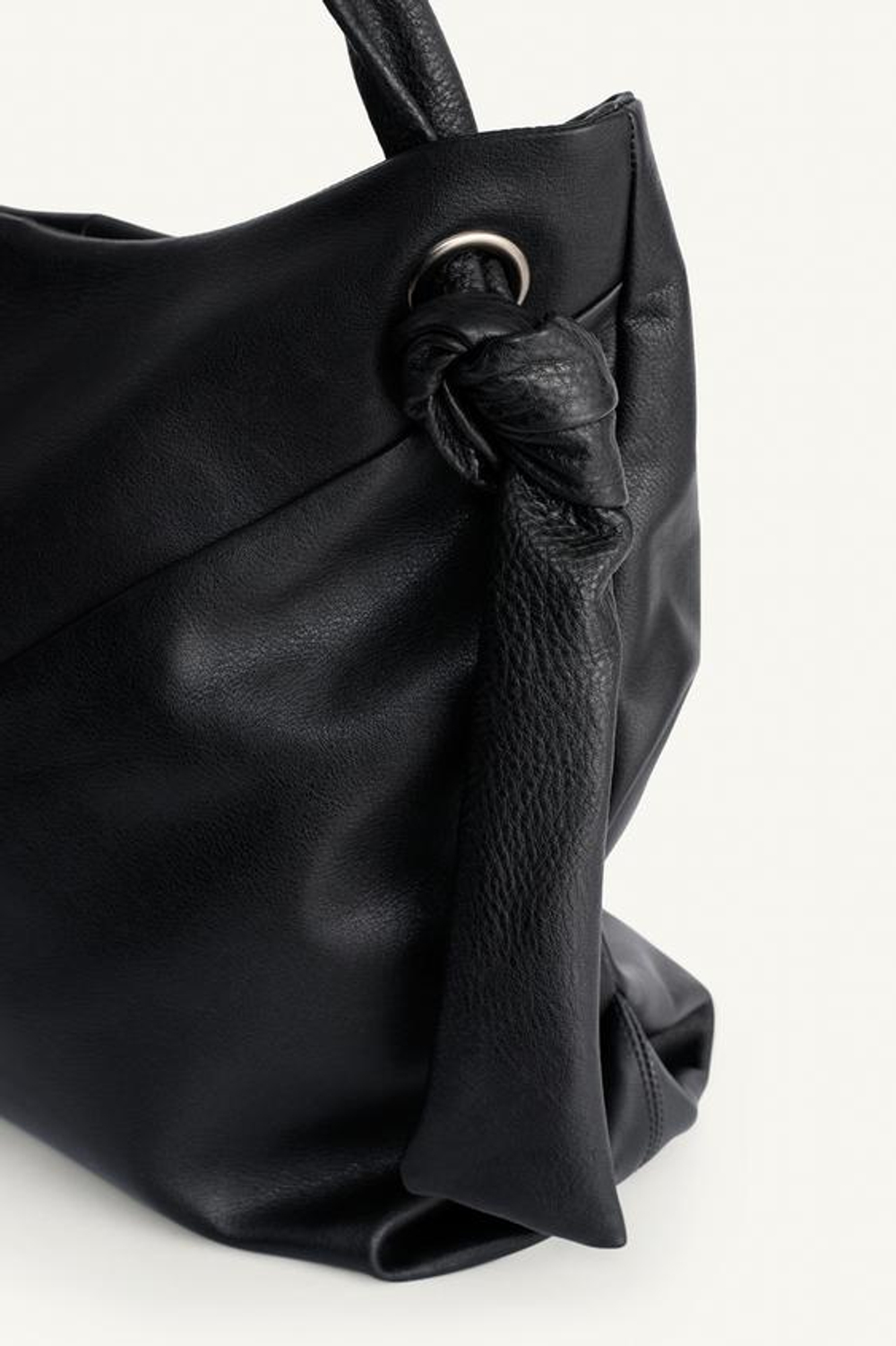 ZARA КОЖАНАЯ СУМКА ЧЕРЕЗ ПЛЕЧО, ЧЕРНЫЙ