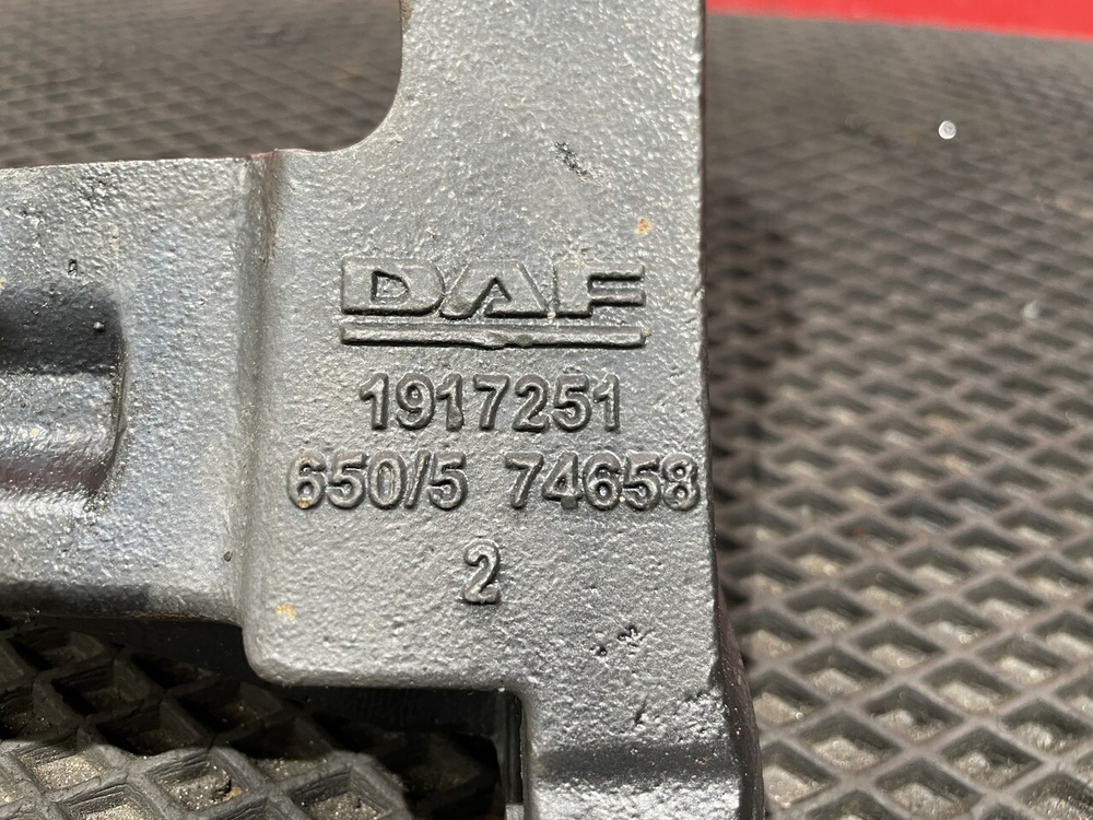 Кронштейн двигателя задний правый 2019 г.