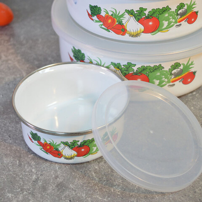 Набор мисок эмалированных 5 шт с крышками белый с рисунком FAMILIA