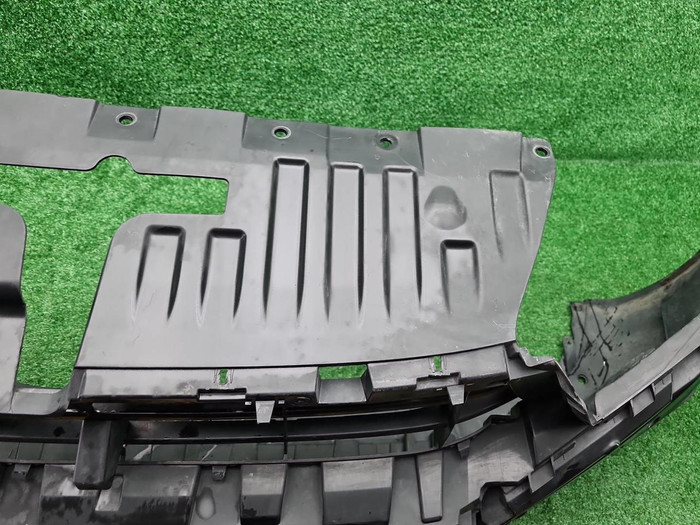 Бампер передний Lada Vesta (2015-2022) Cross