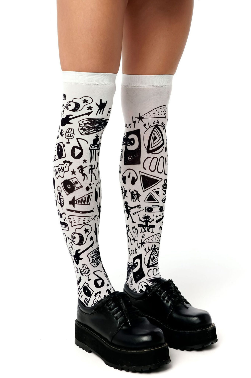 Белые гольфы с принтом в виде танцующих человечков (Цвет: белый)