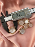 Пуговицы серо-перламутровые луна с золотом