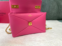 Valentino One Stud Bag with Chain 19 cm
