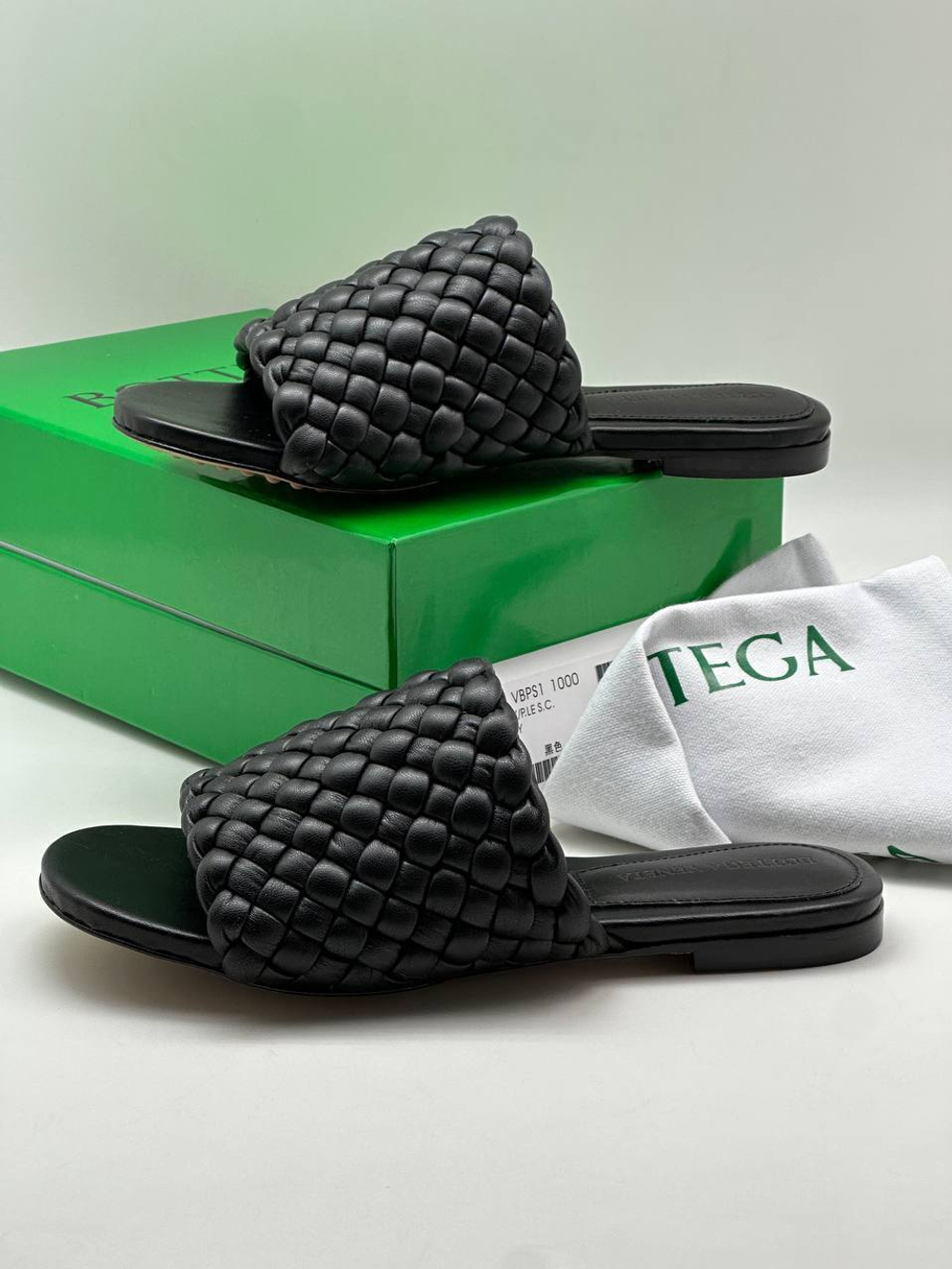 Шлепанцы Bottega Veneta
