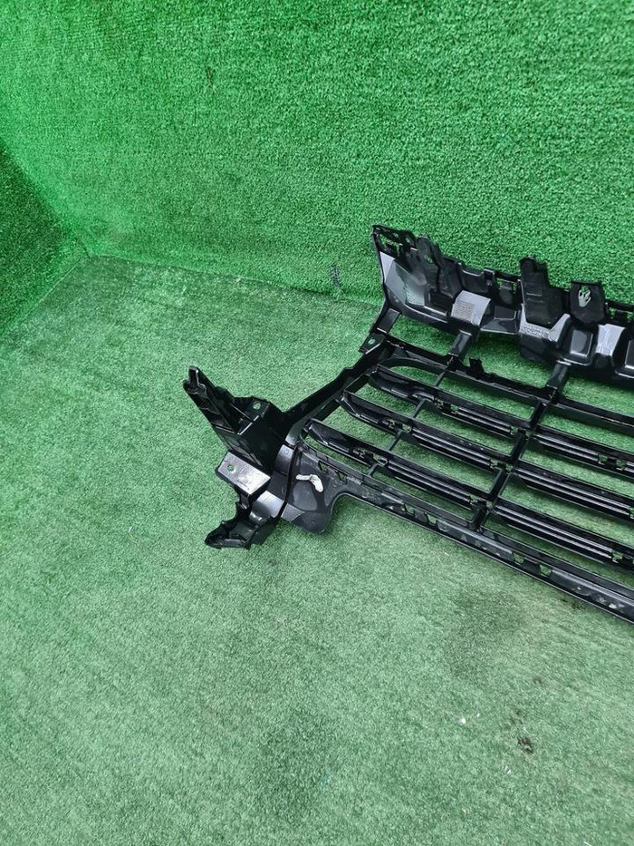 Решетка переднего бампера Porsche Cayenne 3 17-23