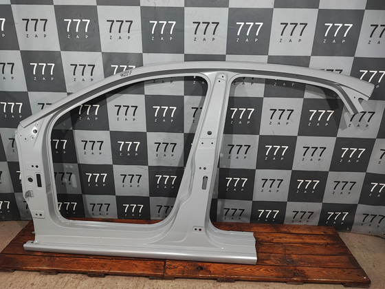 Боковина левая VW Polo 5 sedan 10-20 Новая Оригинал 6RU809605C