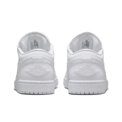 Женские кроссовки Air Jordan 1 Low 'Triple White Quilted' DB6480-100