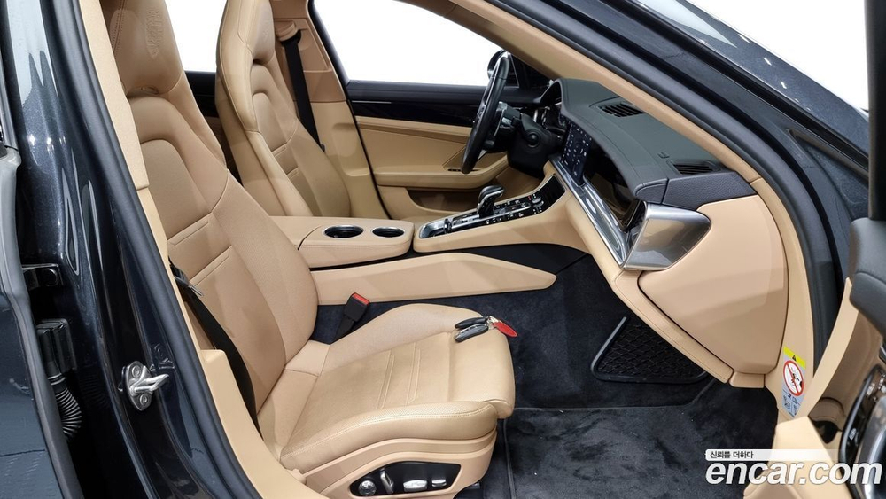 Porsche Panamera (971) 3.0 AWD (03.2020)