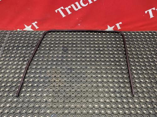 Направляющая стекла двери правой 2023г