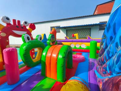 Коммерческий надувной батут «Океан улыбок» 8*6*4 м