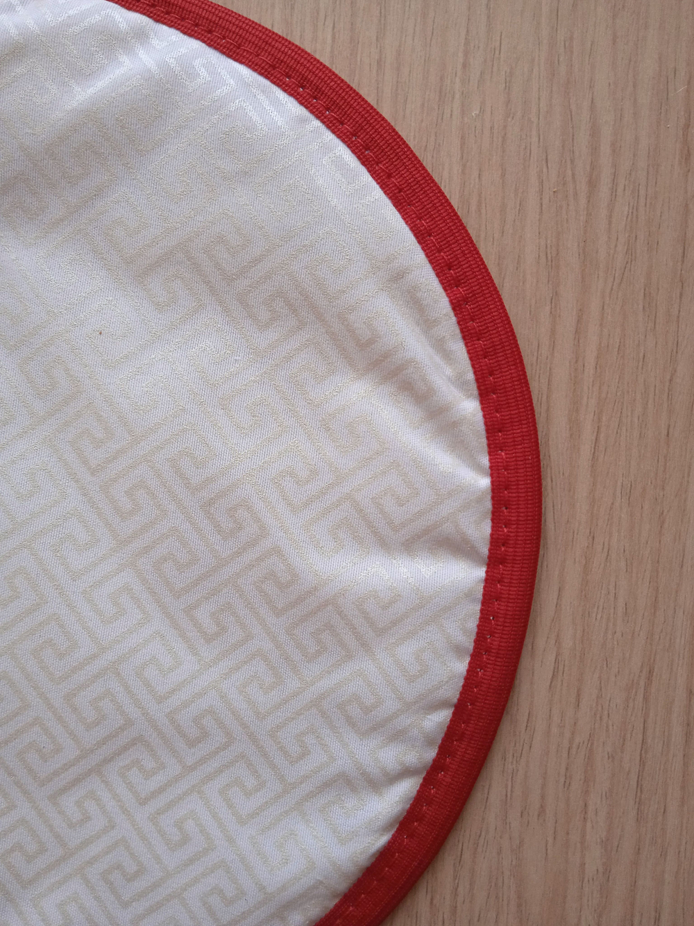 Гобеленовый набор для кухни Петушок черный (колпак на чайник и прихватка)