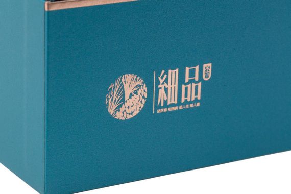 Подарочная упаковка с баночками для рассыпного чая «Чаепитие у моря»