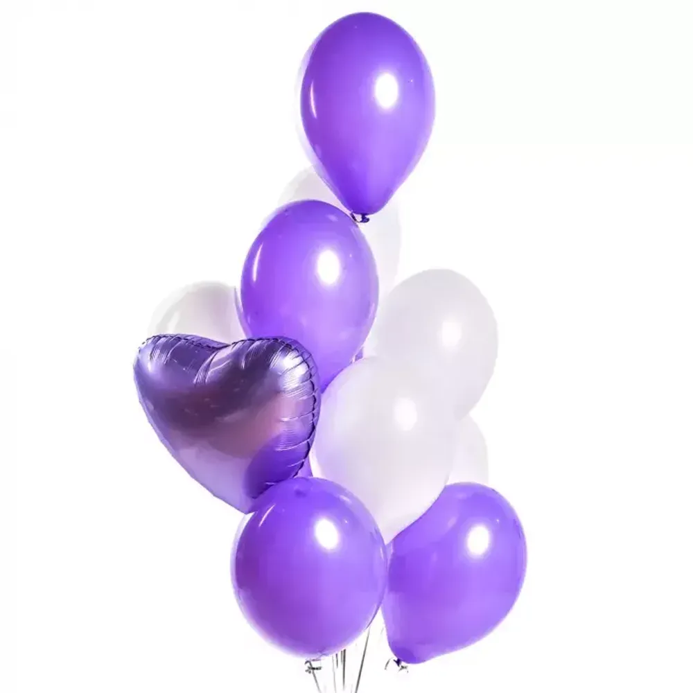 Белые и фиолетовые шарики с гелием с сердцем на 14 февраля