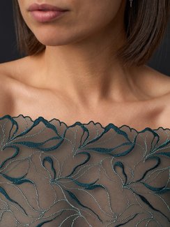 05-170 Вышивка на неэл. сетке 23 см, сосна 1994