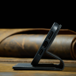 Чехол-книжка CaseMe Matte iPhone 17 Pro Max
