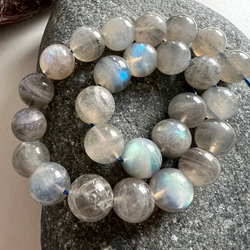 Лабрадорит. Камни для изделий на заказ. Цена зависит от вида заказанного изделия