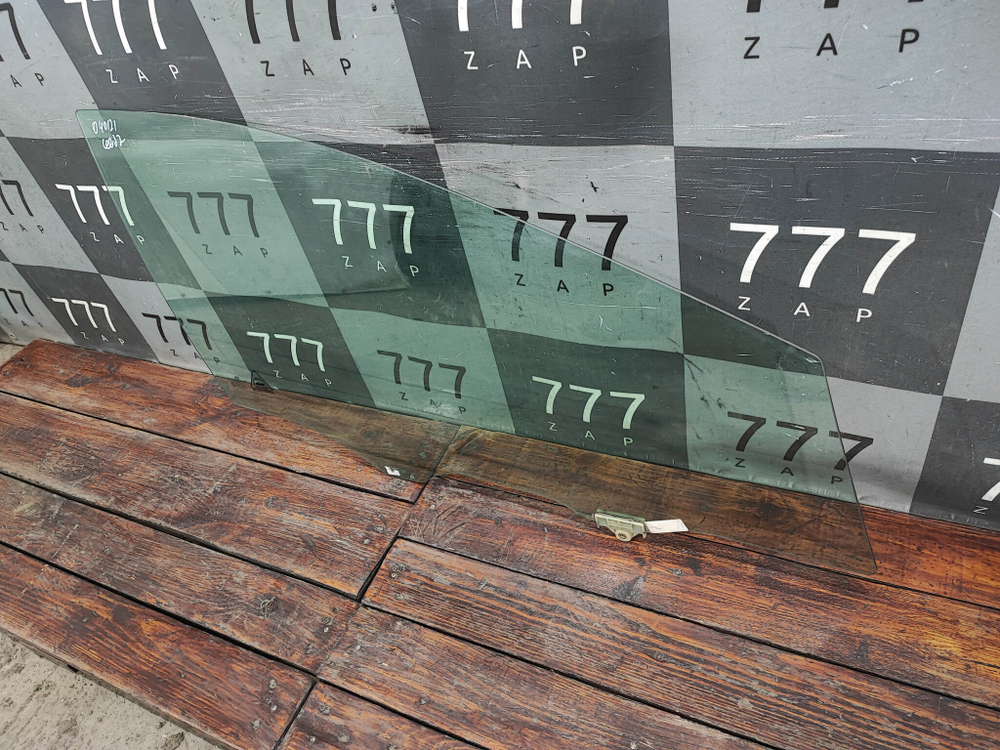 Стекло двери передней правой Kia Ceed 2 (JD) 12-18 Б/У Оригинал 82420A2010