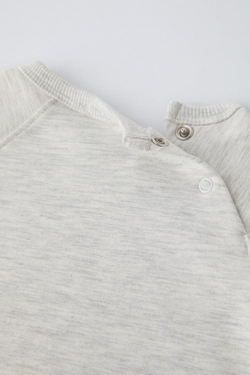 ZARA ОДНОТОННЫЙ КОМПЛЕКТ ИЗ ТОЛСТОВКИ И БРЮК ИЗ МЯГКОЙ ТКАНИ, СЕРЫЙ С МЕЛАНЖЕВЫМ ЭФФЕКТОМ