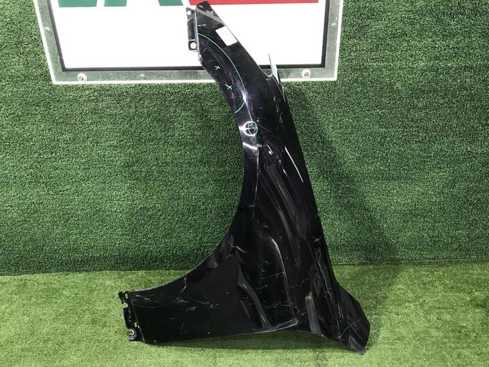 Крыло переднее левое Hyundai Genesis 1 BH (2008-2013)