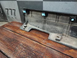 Накладка порога левого Kia Seltos 19-нв Б/У Оригинал 87751Q5000