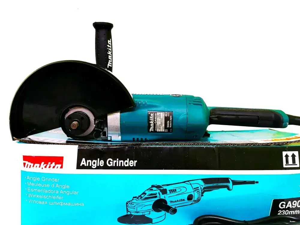 УШМ (болгарка) Макита GА 9020 230 мм 2100 Вт