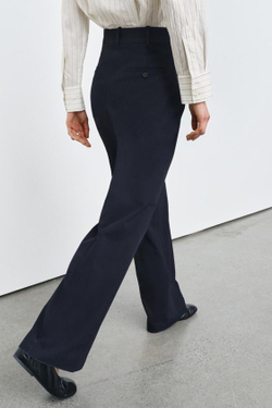 ZARA ШИРОКИЕ БРЮКИ С ЗАЩИПАМИ — ZW COLLECTION, МОРСКОЙ ТЕМНО-СИНИЙ