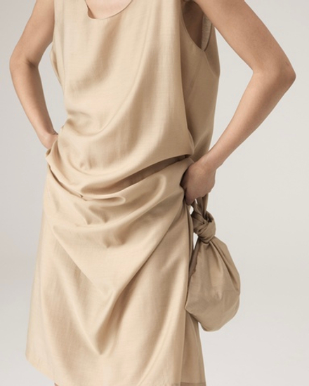 Платье из батиста