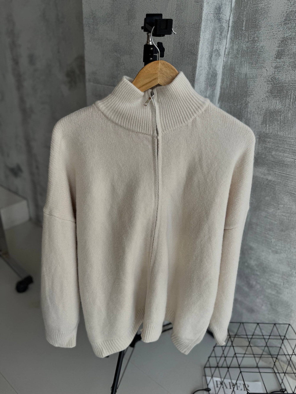 Свитер жен. 670 мол.