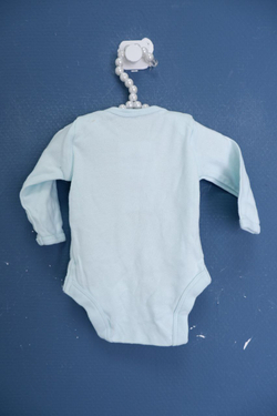 Боди нежного цвета на 1 месяц