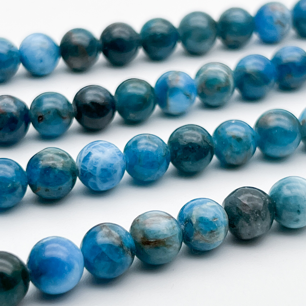 Апатит, диаметр 7,2-7,5 мм, цена за 12-13 шт (1/4 нити)