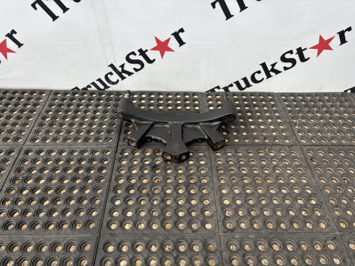 Кронштейн тяги реактивной 2018г.