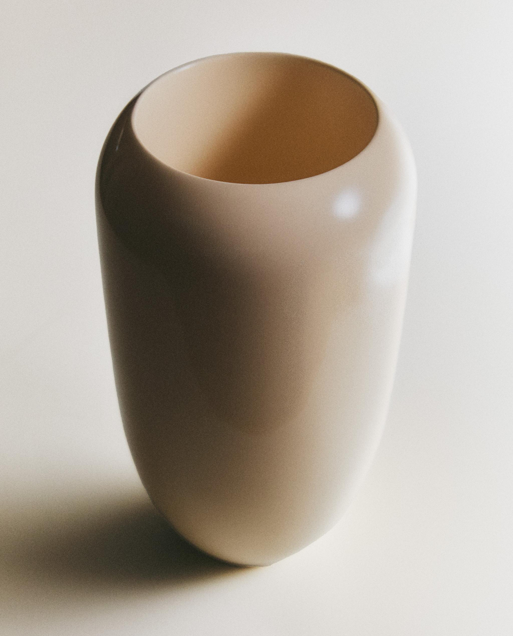 Zara Home Ваза из керамики, цвет бежевый, 22 см