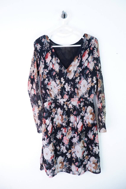 Платье Minimum цветочное,маркировка 34, визуально 40/42 размер