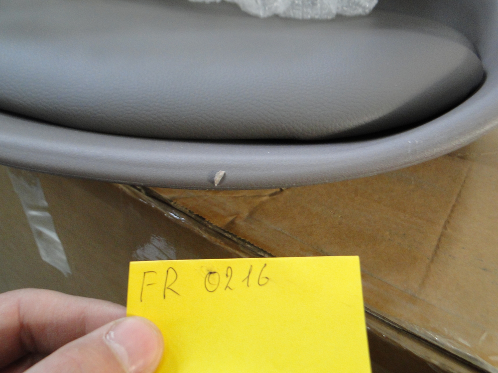 Стул Eames Bon латте FR 0216Y