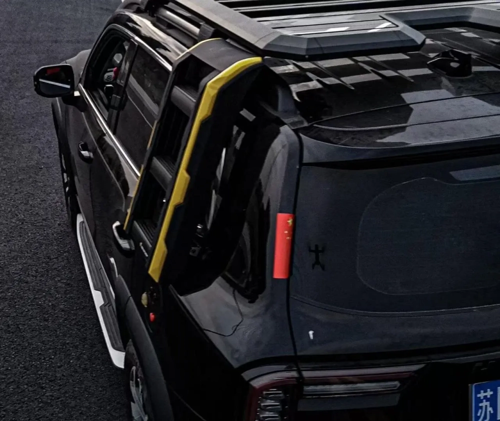 Платформа на крышу с боковой лестницей Combat Rider для Haval Dargo Хавал Хавейл Дарго