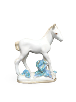 Фарфоровая статуэтка "Жеребенок" Гжель