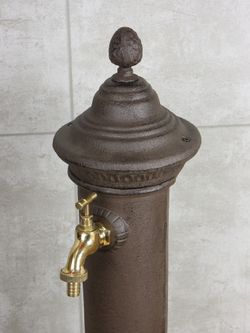 Iron Garden Колонка питьевая винтажная