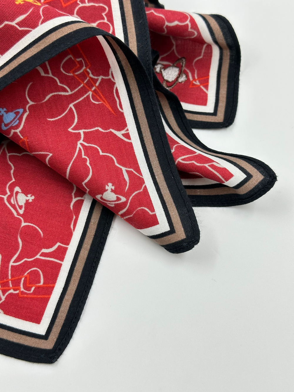Платок красный Vivienne Westwood