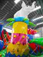 Хамелеон и динозавры 17*9*9 м, два входа