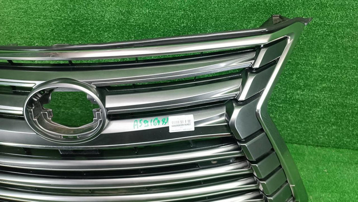 Решетка радиатора Lexus LX 3 (2015-2023)