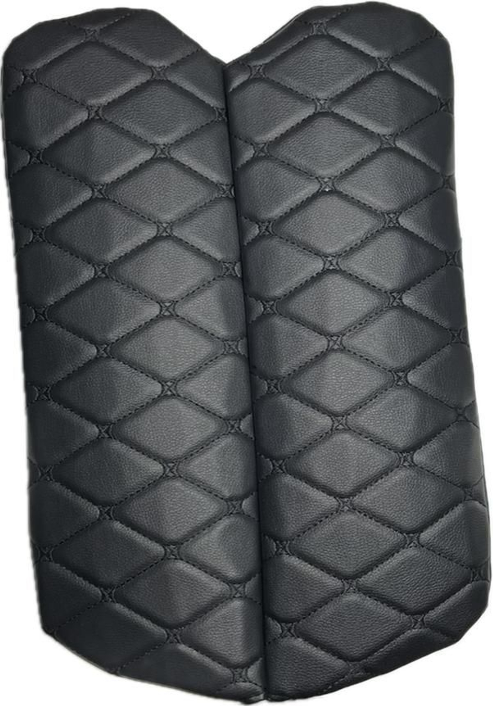 Чехлы на козырьки ВАЗ 2104, 2105, 2107 (чёрная нить Бабочка)