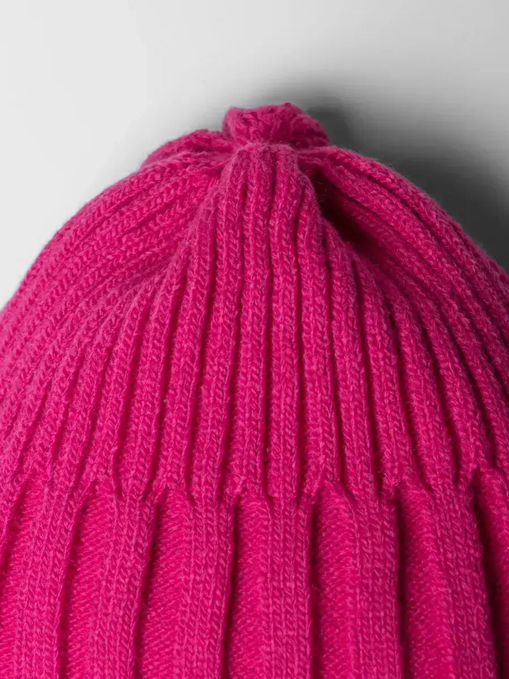 Шапка для девочки осенняя со снудом