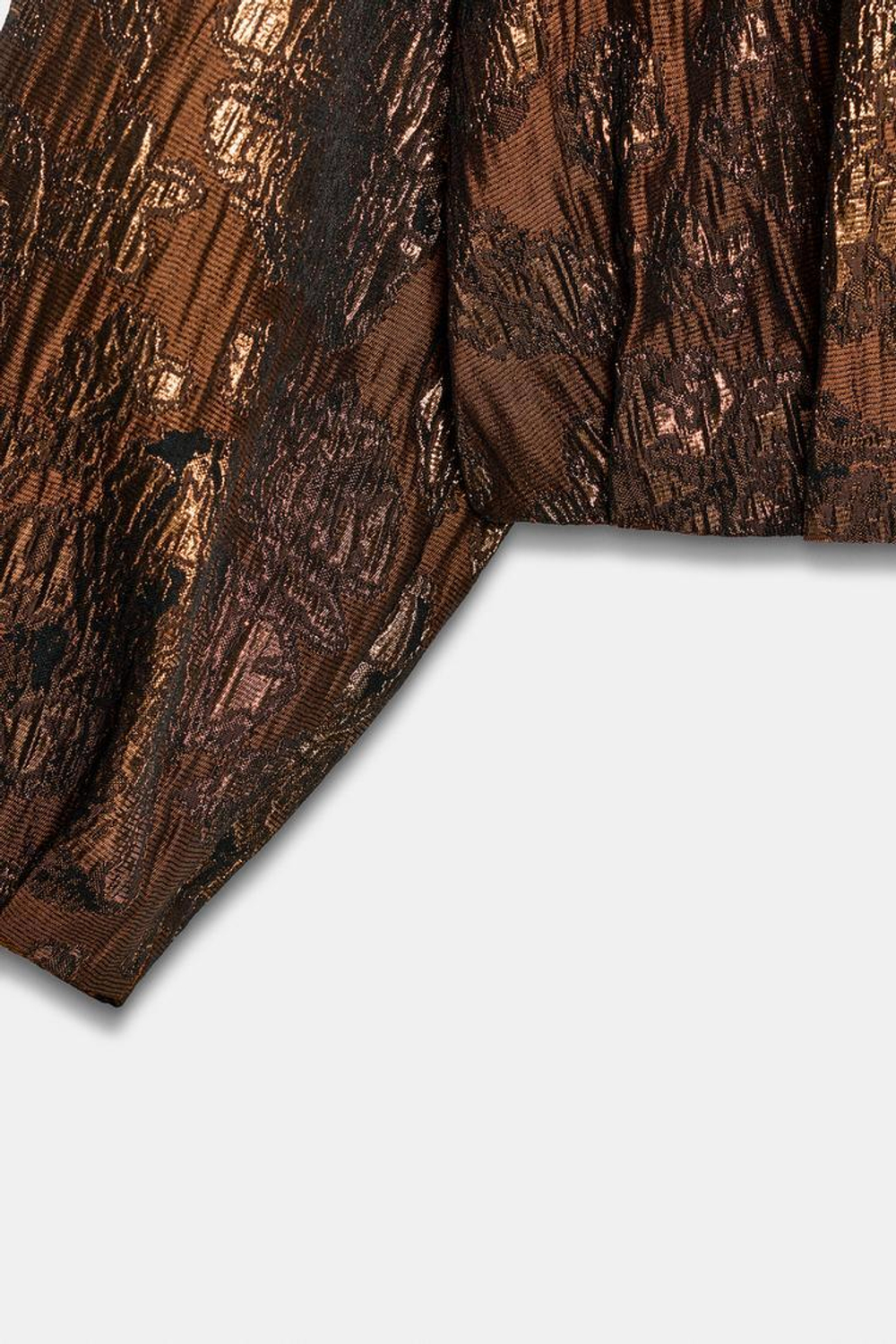 ZARA БОМБЕР ИЗ ЖАККАРДА С БЛЕСКОМ, ОХРА