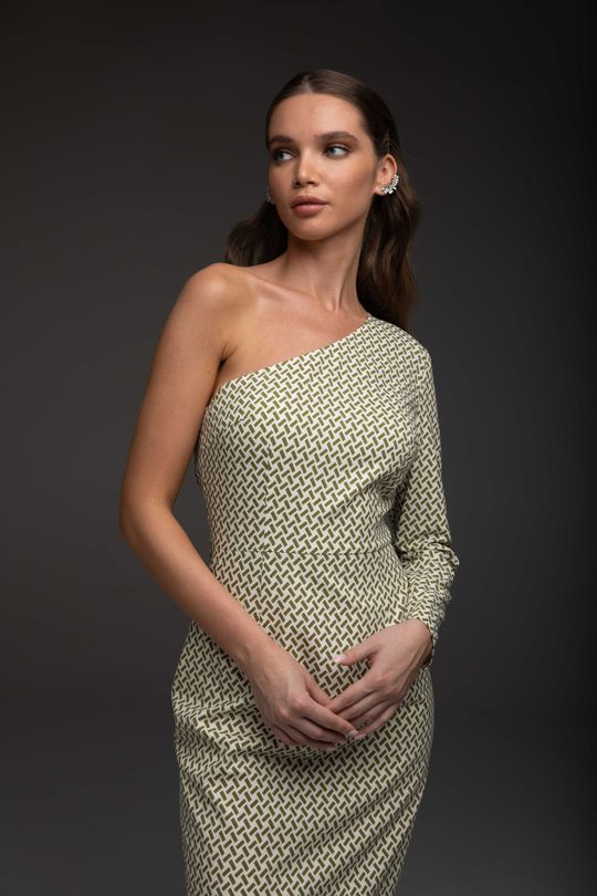 Платье на одно плечо (геометричный принт)