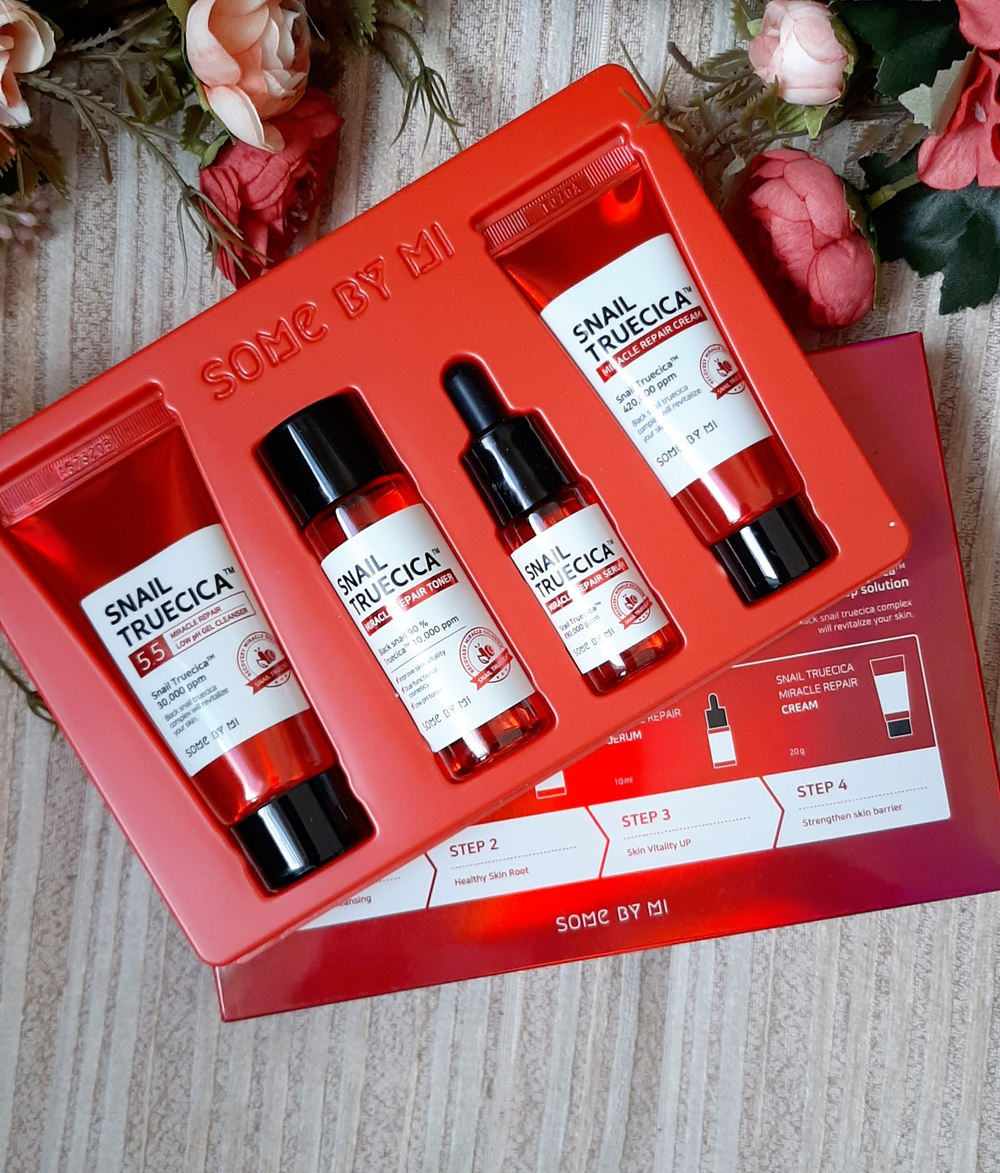 Набор по уходу за проблемной кожей с муцином улитки Some By Mi Snail Truecica Miracle Repair Starter Kit (Тонер 30мл , Сыворотка 10 мл, Крем 20 мл, Пенка 30ml).