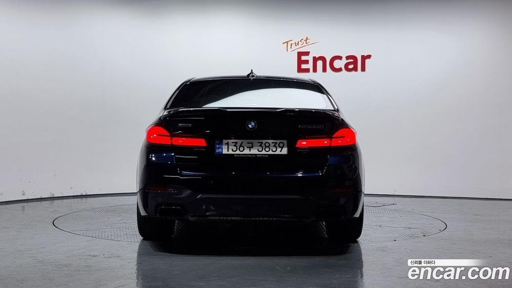 BMW 5 Series (G30) M550i xDrive (04.2021)