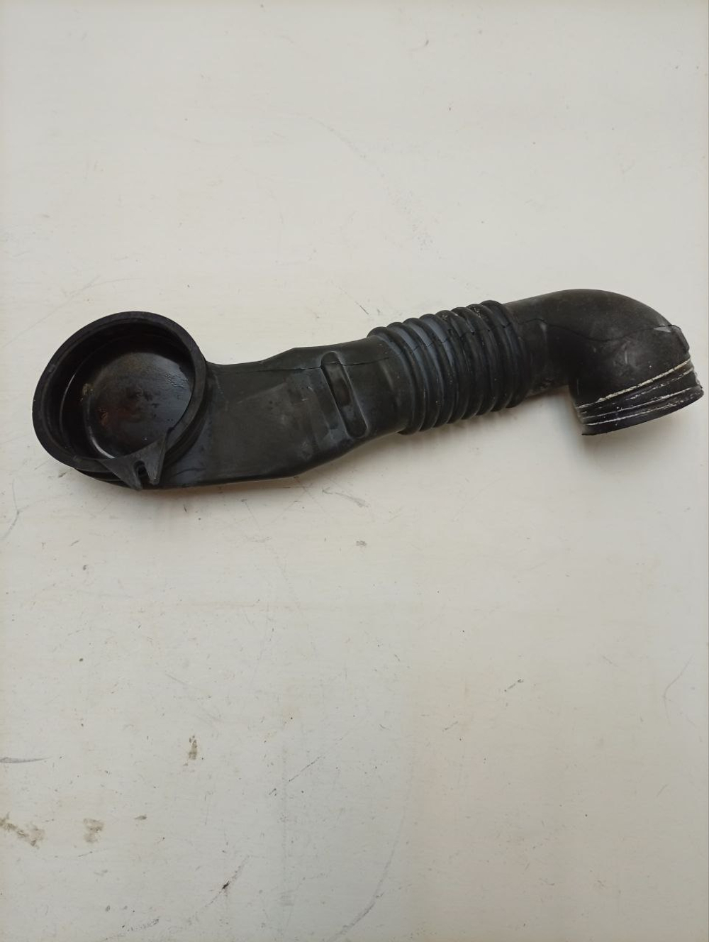 S1WTF3002A кт14 Заливной патрубок для стиральной машины Bosch Siemens 267532 б/у