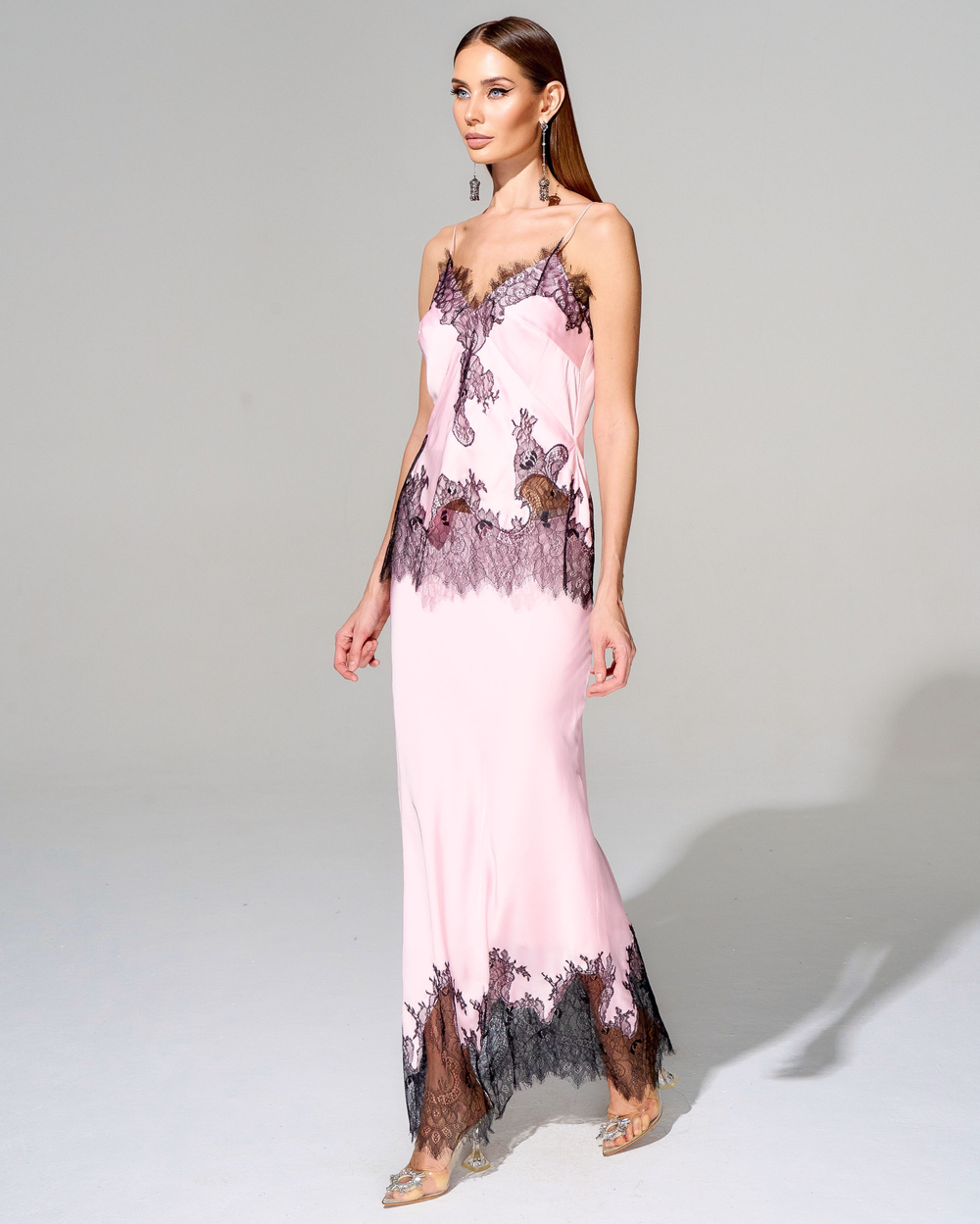 Юбка с отделкой французским кружевом